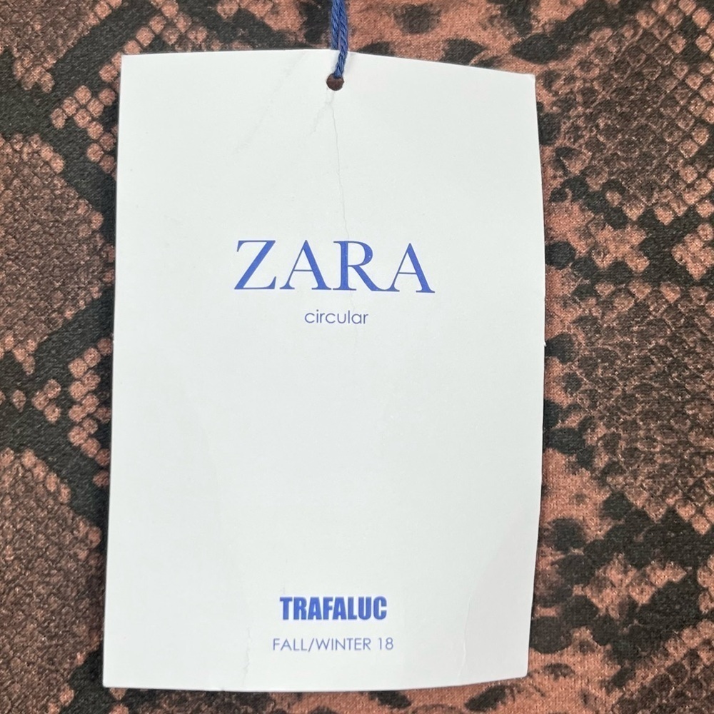 NWT Zara Trafaluc brown faux suede snake skin print mini shift dress, small. - Picture 6 of 10